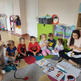 ZAJĘCIA Z NEUROLOGOPEDĄ Z PORADNI PSYCHOLOGICZNO-PEDAGOGICZNEJ 