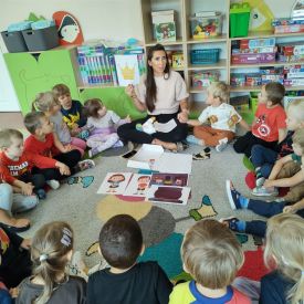 ZAJĘCIA Z NEUROLOGOPEDĄ Z PORADNI PSYCHOLOGICZNO-PEDAGOGICZNEJ 