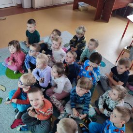  "Plastuś wesoły zaprowadzi nas do szkoły"