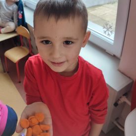  "Plastuś wesoły zaprowadzi nas do szkoły"
