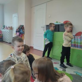 Emocje w muzyce w grupie Fiołki