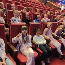 Wycieczka grup Tulipany i Bratki do Kieleckiego Centrum Kultury