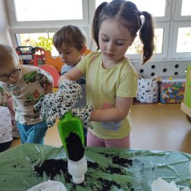 Na wiejskim podwórku – wiosna w pełni!
