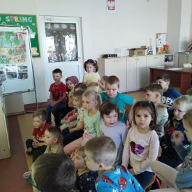 Na wiejskim podwórku – wiosna w pełni!