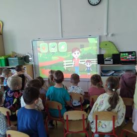 Na wiejskim podwórku – wiosna w pełni!