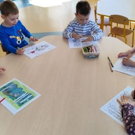 ,,Cała Polska maluje GIGA Laurkę dla Strażników Lasów”- malujemy i my 