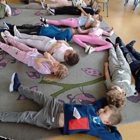 Zajęcia z Panią Psycholog – Relaksacja i Cisza w Zerówce