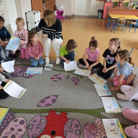 Zajęcia z Panią Psycholog – Relaksacja i Cisza w Zerówce