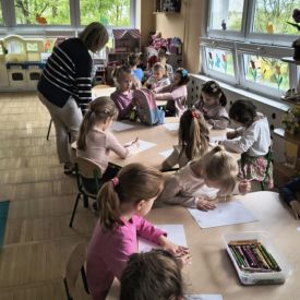 Zajęcia z Panią Psycholog – Relaksacja i Cisza w Zerówce