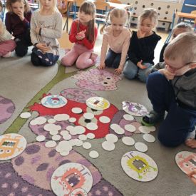 Nauka języka angielskiego w grupie Tulipany i Bratki