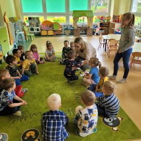 Zajęcia czytelnicze w Stokrotkach