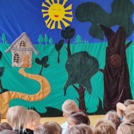 Magiczna podróż z Teatrem Skrzat – „Zaczarowane źródełko”