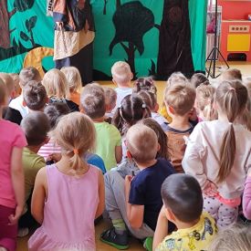 Magiczna podróż z Teatrem Skrzat – „Zaczarowane źródełko”