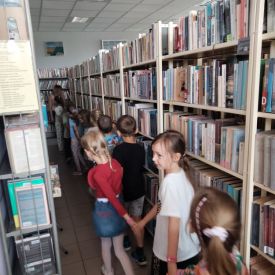 WIZYTA W BIBLIOTECE- TULIPANY