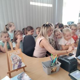 WIZYTA W BIBLIOTECE- TULIPANY