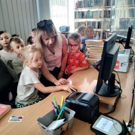WIZYTA W BIBLIOTECE- TULIPANY