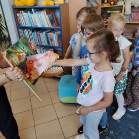 WIZYTA W BIBLIOTECE- TULIPANY
