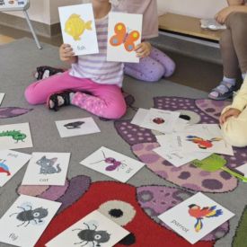 Zajęcia z języka angielskiego w grupie Bratki