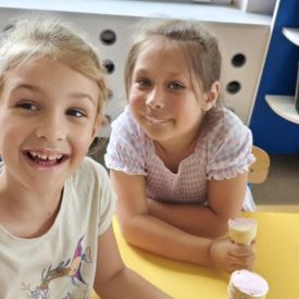 Tańce lody i piknik na zakończenie przedszkola w grupe Bratki