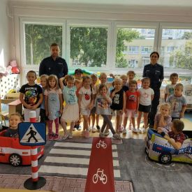  ​Bezpieczna droga do przedszkola z Policją!