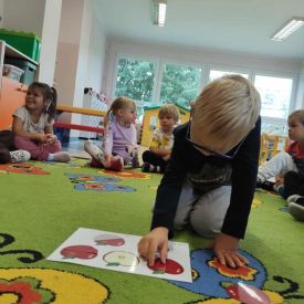 Dzień Jabłka 🍎w grupie „Różyczki” i „Niezapominajki”