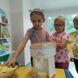 Dzień Jabłka 🍎w grupie „Różyczki” i „Niezapominajki”