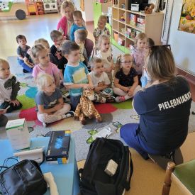 Poznajemy zawód pielęgniarki.