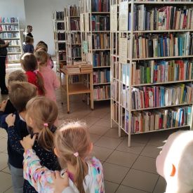 Różyczki w bibliotece
