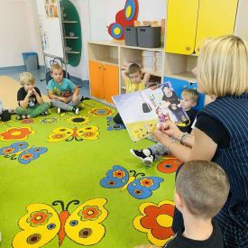Rodzice (i Dziadkowie) czytają przedszkolakom
