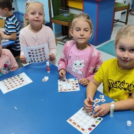 Kodowanie na dywanie - Różyczki
