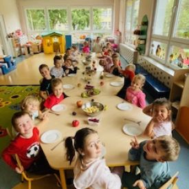 „O jak owoce”, czyli owocowa zabawa w grupie Niezapominajek 🍎🍐