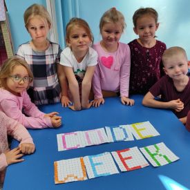 „Kodujemy z sercem! 💗 Różyczki  podczas Code Week!”