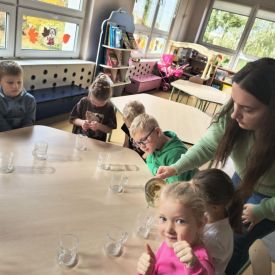 "Carpe diem" – chwytajmy dzień, nawet wtedy, gdy za oknem pada deszcz BRATKI