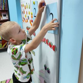 Innowacja pedagogiczna ,,Matematyczne Królestwo Zmysłów" - Różyczki