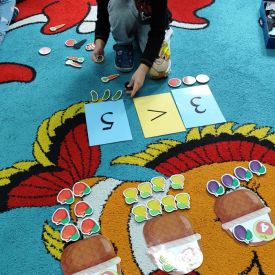 Innowacja pedagogiczna ,,Matematyczne Królestwo Zmysłów" - Różyczki