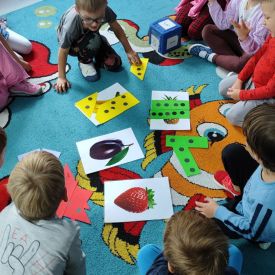 Innowacja pedagogiczna ,,Matematyczne Królestwo Zmysłów" - Różyczki