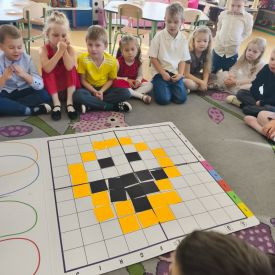 Halloweenowe zabawy w grupach Bratki i Tulipany 🎃