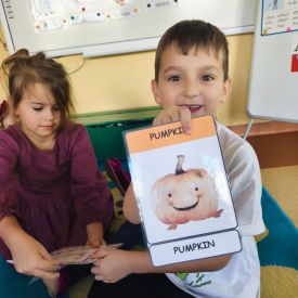 Halloweenowe zabawy w grupach Bratki i Tulipany 🎃