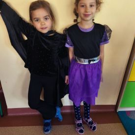 Halloweenowe zabawy w grupach Bratki i Tulipany 🎃