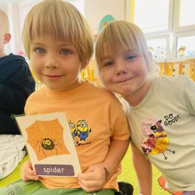 English Fun Time – Różyczki i Niezapominajki