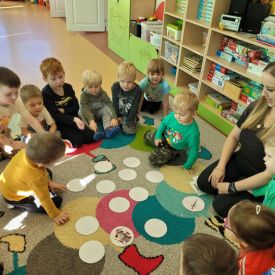 Poznajemy bajki po polsku i angielsku- Fiołki