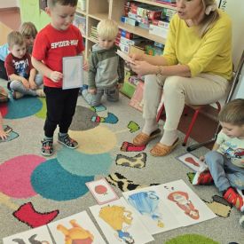 Poznajemy bajki po polsku i angielsku- Fiołki