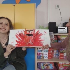 Zajęcia w języku angielskim z wolontariuszką Rumi