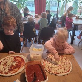 Fiołki w Pizzerii ,, Felicita".