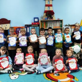 „Kodowanie na dywanie” w grupie Różyczki