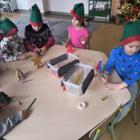 Rodzinne spotkanie z Majewscy Team – Technologia i Magia Świąt w grupie Bratki