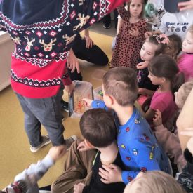 Rodzinne spotkanie z Majewscy Team – Technologia i Magia Świąt w grupie Bratki