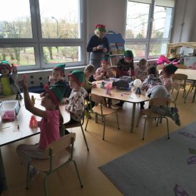 Rodzinne spotkanie z Majewscy Team – Technologia i Magia Świąt w grupie Bratki