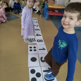  „Sensoryczna Matematyka” w grupie Niezapominajki