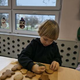 Przygotowania Niezapominajek do Kiermaszu Świątecznego